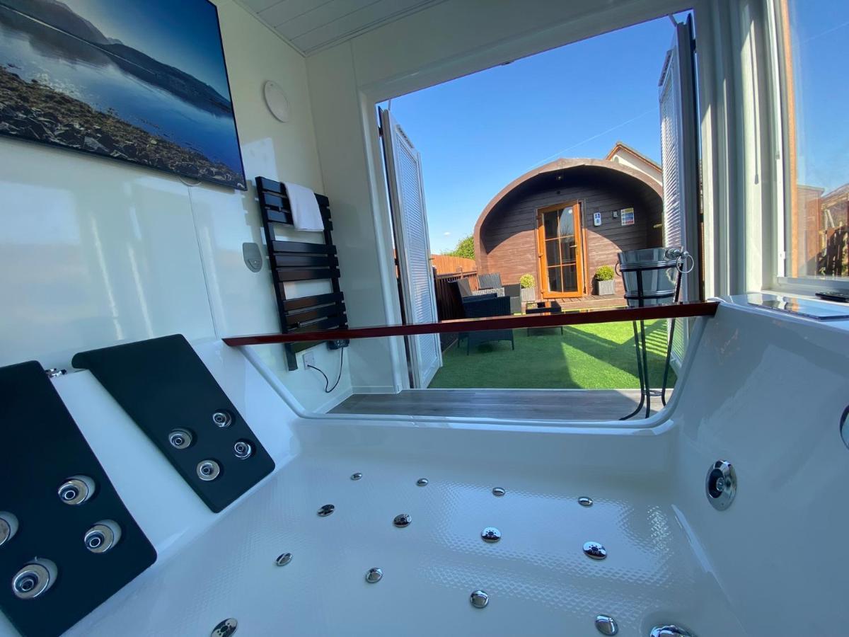 Highland Stays - Ben View Studio Pod & Jacuzzi Bath Fort William Eksteriør bilde